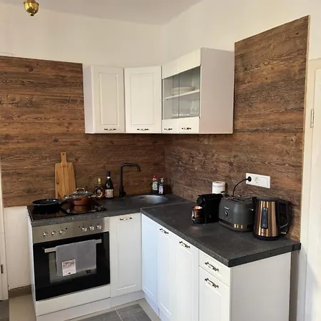 Apartment Haus Mit Herz